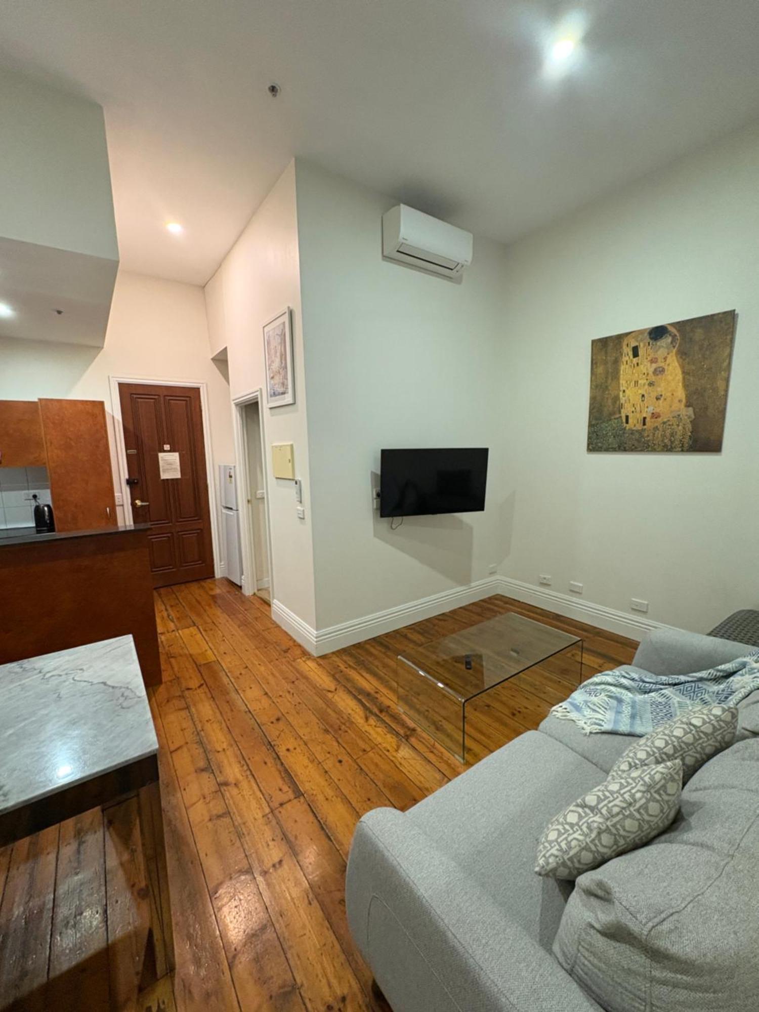 Flinders Lane Apartments 멜번 외부 사진