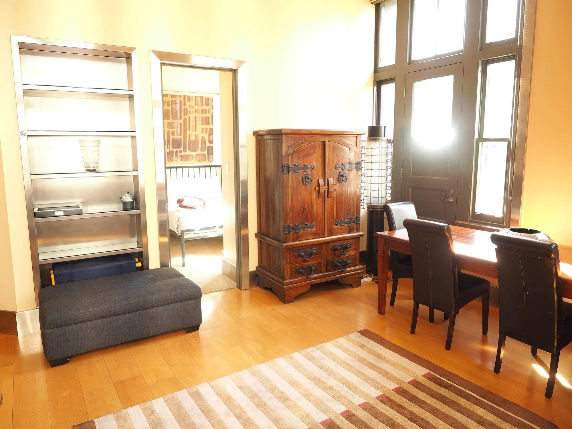 Flinders Lane Apartments 멜번 외부 사진